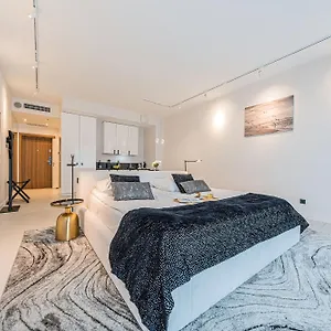 https://rent-like-home-apartament-deo-plaza-old-town.gdanskhotel.org