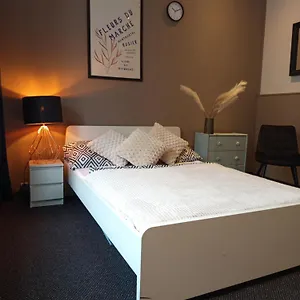 https://hostel-emote-dworzec-pkp-rynek.hotelswroclaw.com